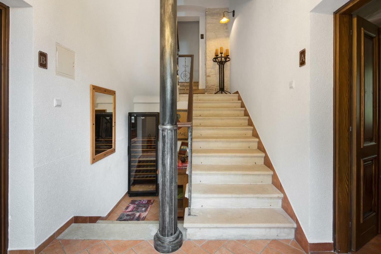 פורץ Apartments Bonaparte מראה חיצוני תמונה