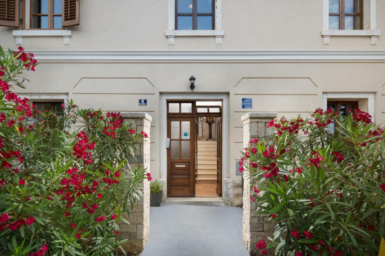 פורץ Apartments Bonaparte מראה חיצוני תמונה